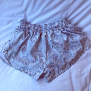 Lululemon hotty hot short